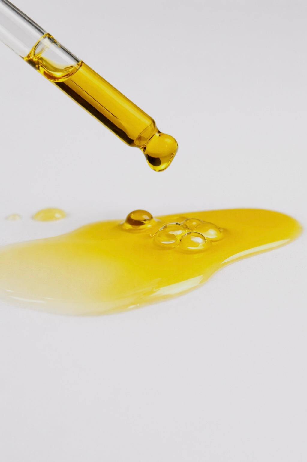 THE BAKUCHIOL RENEWAL OIL SERUM